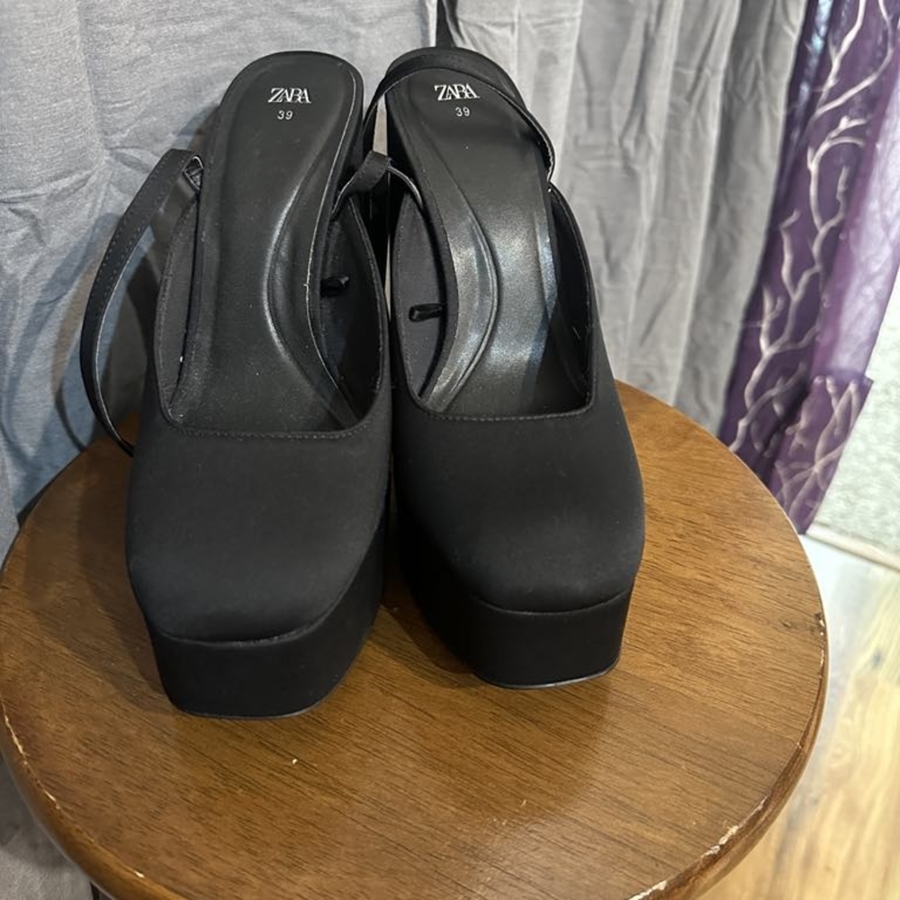 Zara Women's Black Platform Heels